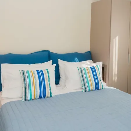 Apartment T'adelfia *